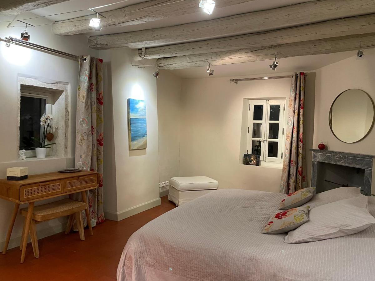 Bed and Breakfast Ermitage Notre Dame De Vacquieres Noves Esterno foto