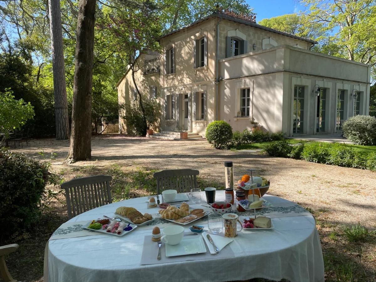 Bed and Breakfast Ermitage Notre Dame De Vacquieres Noves Esterno foto