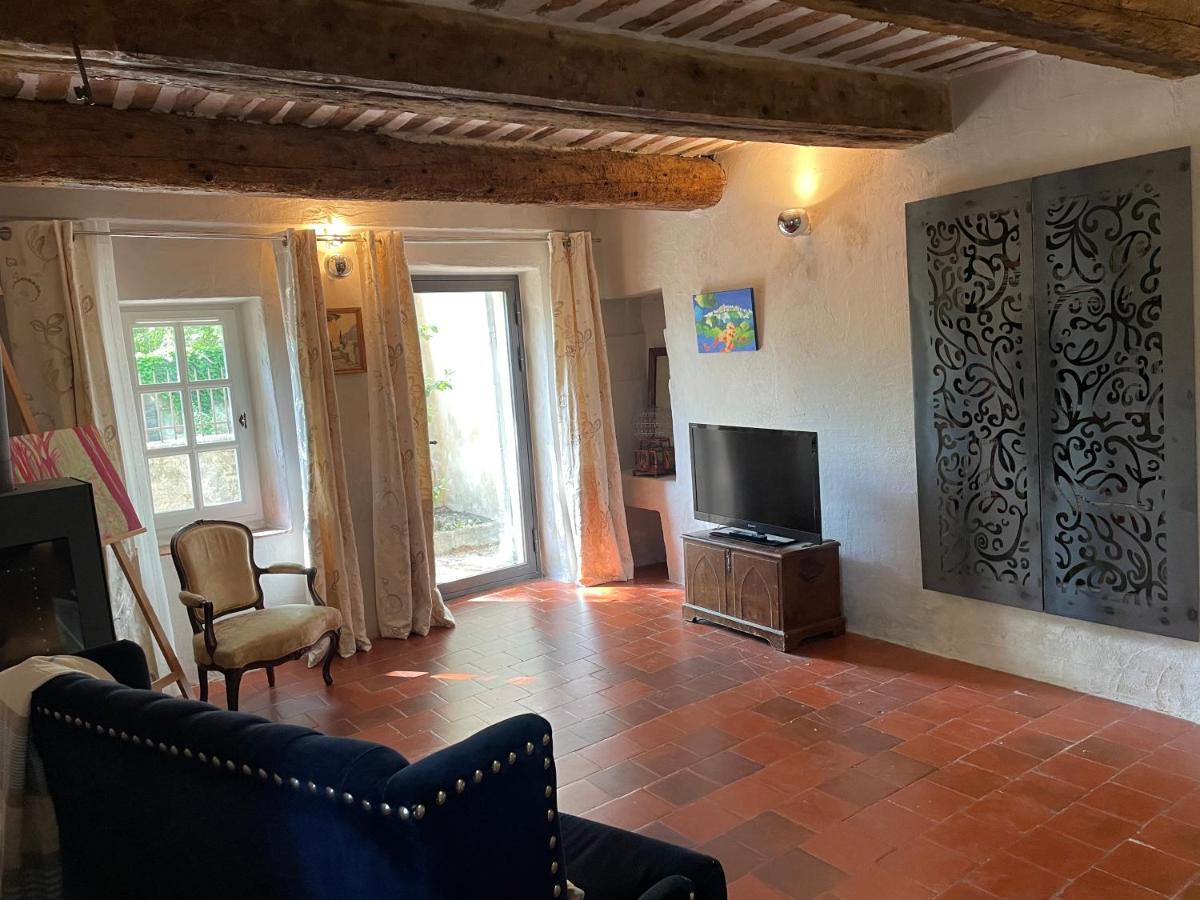 Bed and Breakfast Ermitage Notre Dame De Vacquieres Noves Esterno foto