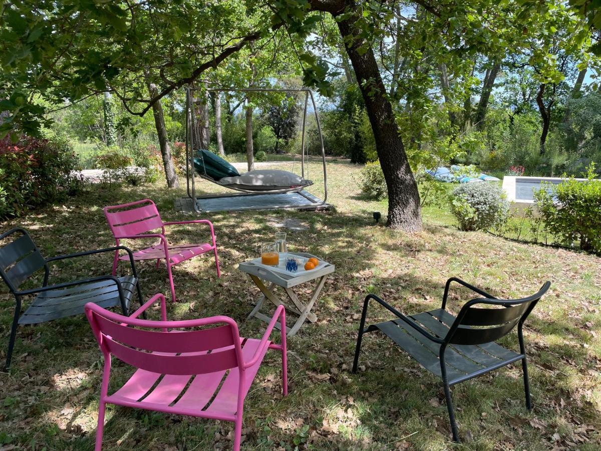 Bed and Breakfast Ermitage Notre Dame De Vacquieres Noves Esterno foto